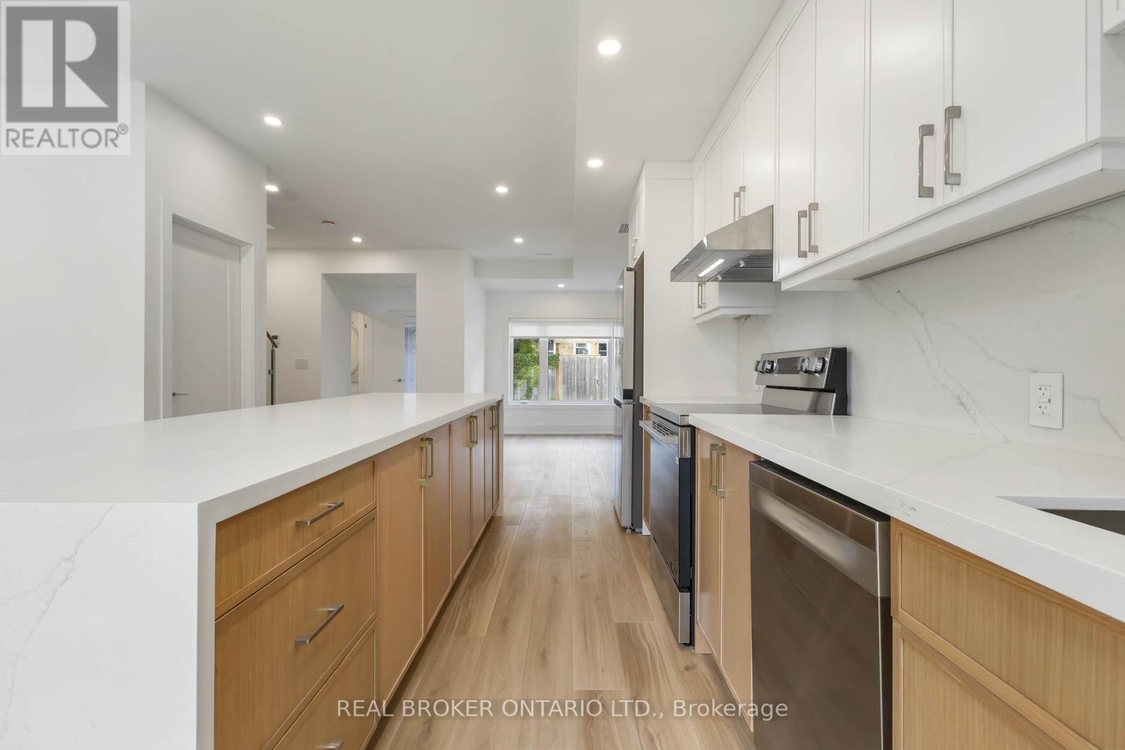 Unit L - 72 Jones Avenue, Toronto, Ontario  M4M 2Z8 - Photo 13 - E12434140