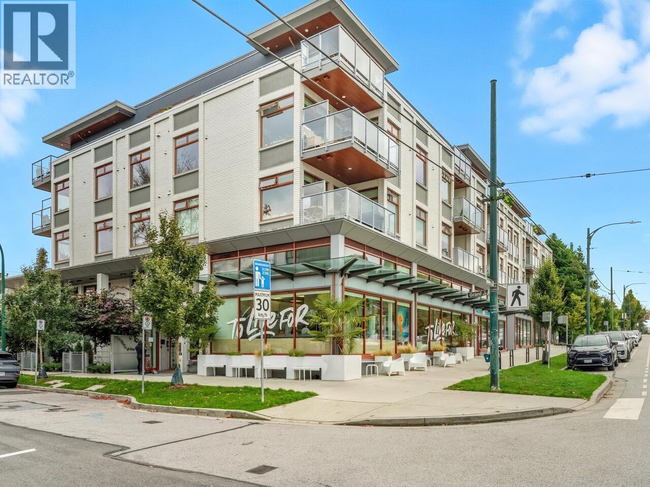 208 2408 GRANT STREET, vancouver, British Columbia
