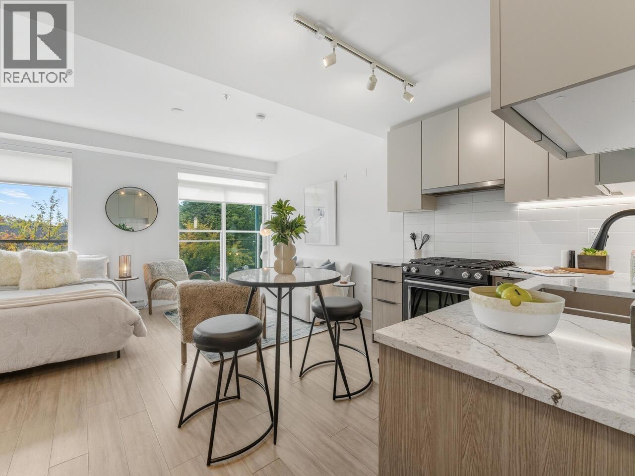208 2408 Grant Street, Vancouver, British Columbia  V5K 3G4 - Photo 2 - R3055861
