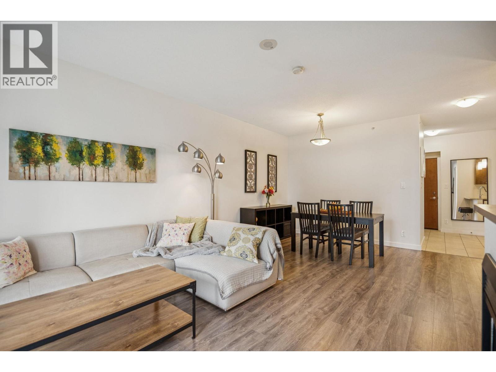 1407 280 Ross Drive, New Westminster, British Columbia  V3L 0C2 - Photo 4 - R3055893