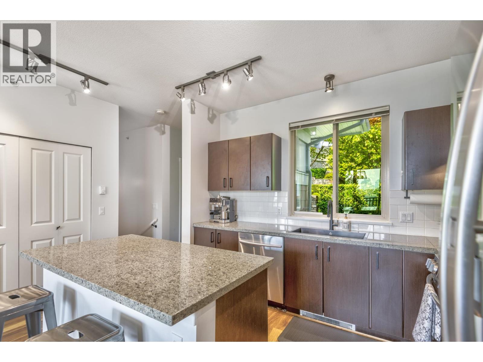 103 1322 Genest Way, Coquitlam, British Columbia  V3E 0A4 - Photo 10 - R3055897