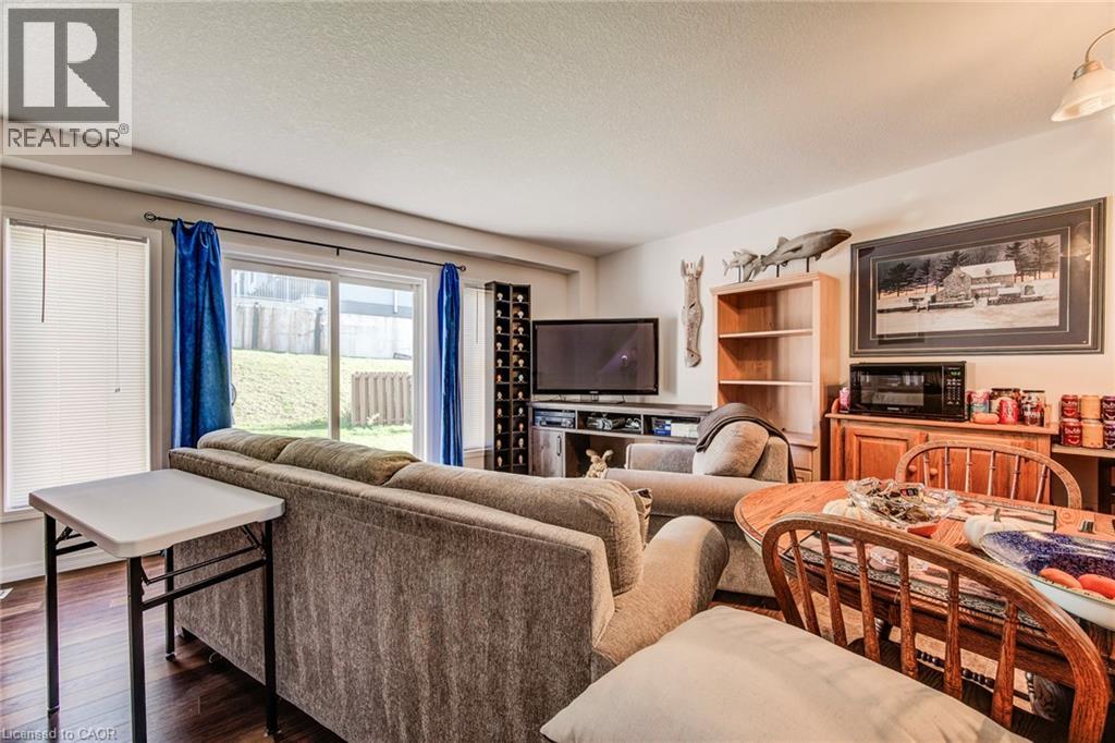 260 Westmeadow Drive, Kitchener, Ontario  N2N 3R1 - Photo 10 - 40776581