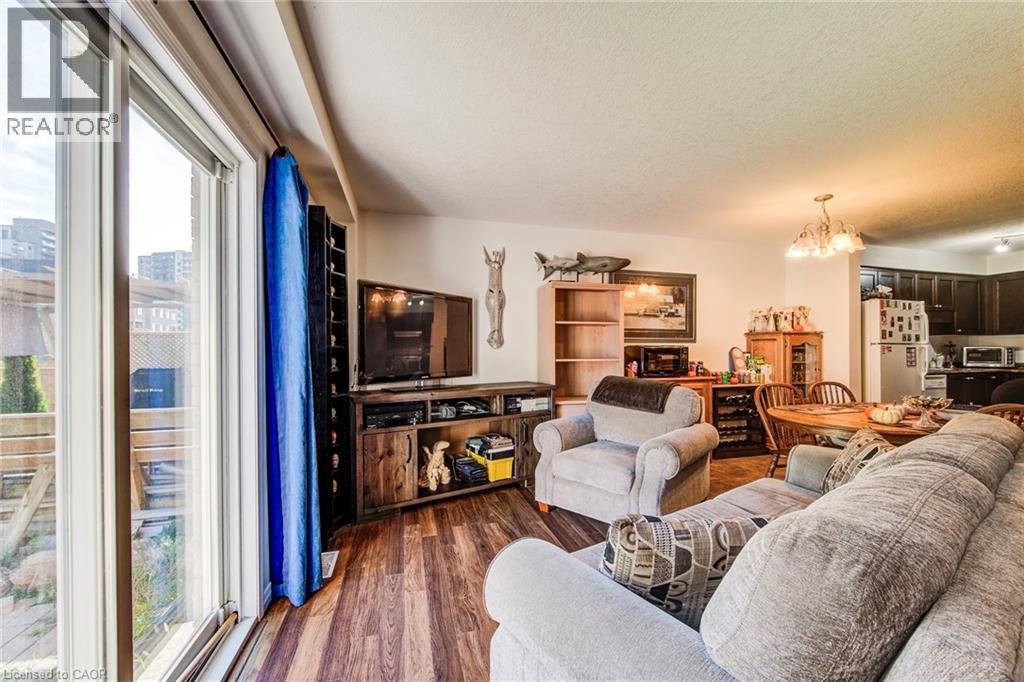 260 Westmeadow Drive, Kitchener, Ontario  N2N 3R1 - Photo 11 - 40776581