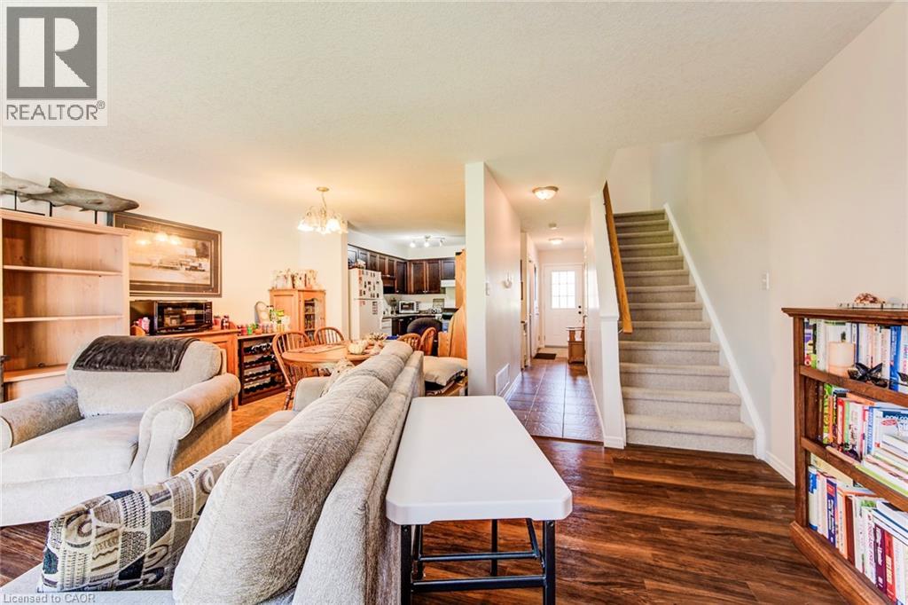 260 Westmeadow Drive, Kitchener, Ontario  N2N 3R1 - Photo 13 - 40776581