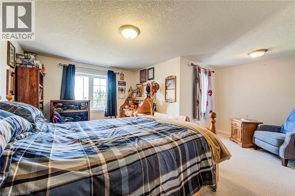 260 Westmeadow Drive, Kitchener, Ontario  N2N 3R1 - Photo 14 - 40776581
