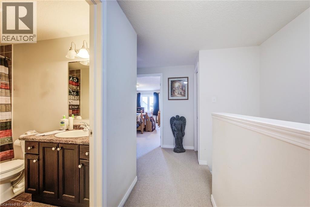 260 Westmeadow Drive, Kitchener, Ontario  N2N 3R1 - Photo 17 - 40776581