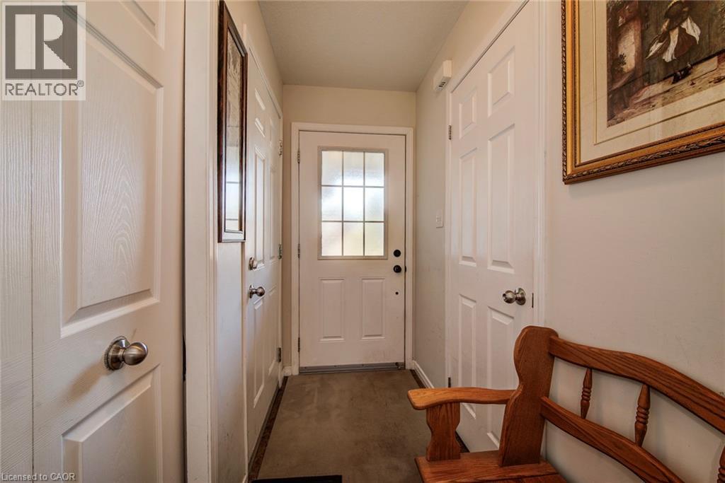 260 Westmeadow Drive, Kitchener, Ontario  N2N 3R1 - Photo 4 - 40776581