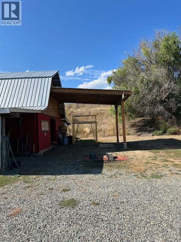 570 Dairy Road, Kamloops, British Columbia  V2B 8N5 - Photo 44 - 10364281