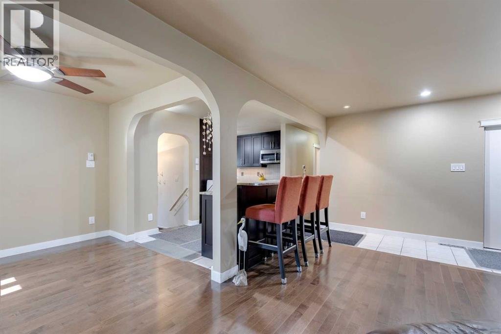 419 Woodland Crescent Se, Calgary, Alberta  T2J 1J7 - Photo 5 - A2250636