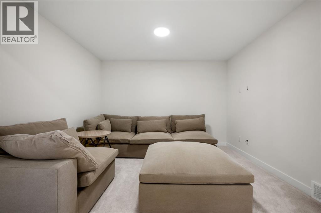 108 Carringsby Manor Nw, Calgary, Alberta  T3P 1T6 - Photo 15 - A2257055