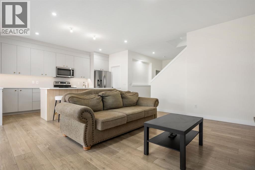 108 Carringsby Manor Nw, Calgary, Alberta  T3P 1T6 - Photo 7 - A2257055