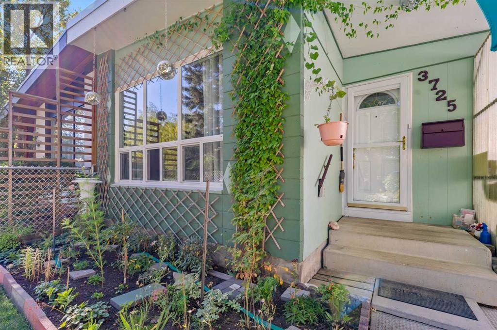 3725 41 Street Sw, Calgary, Alberta  T3E 3L6 - Photo 4 - A2259985