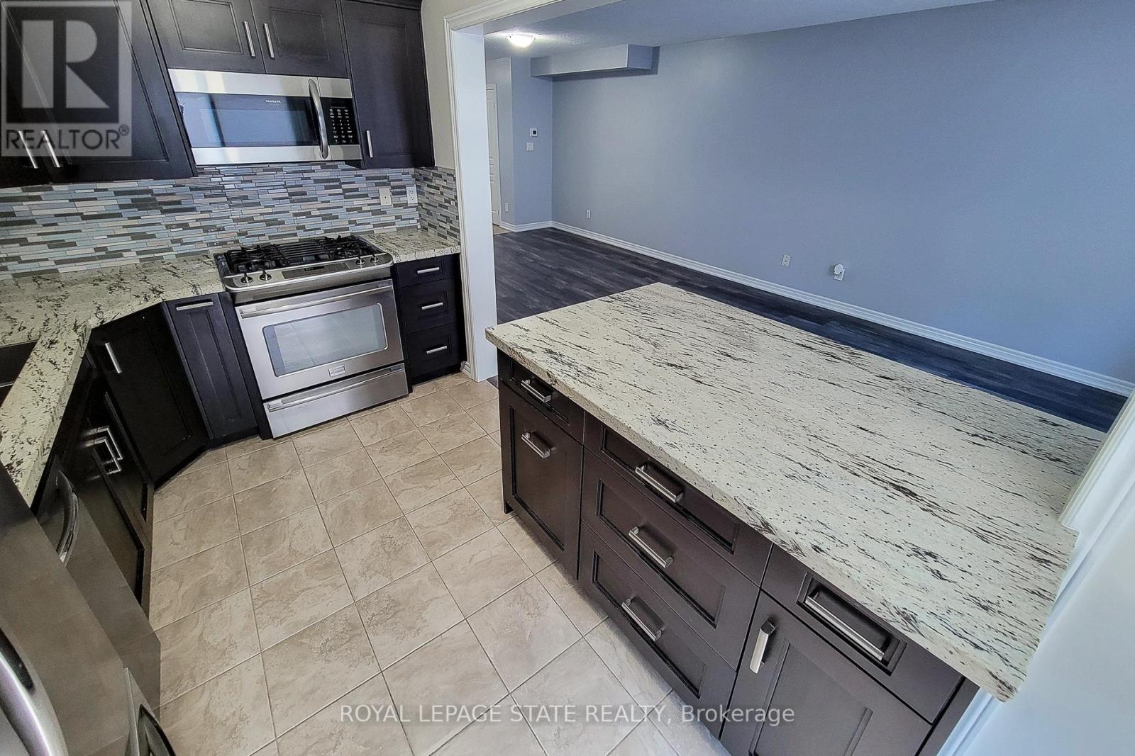 32 - 222 Fall Fair Way, Hamilton, Ontario  L0R 1C0 - Photo 18 - X12448110