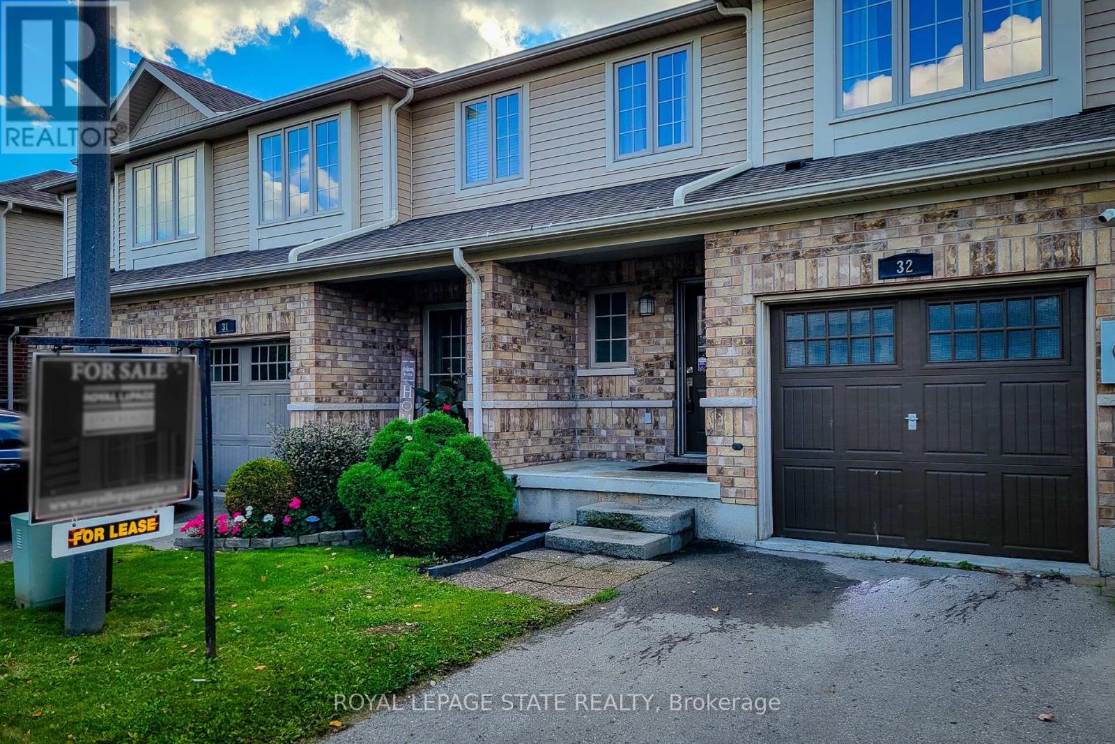 32 - 222 Fall Fair Way, Hamilton, Ontario  L0R 1C0 - Photo 3 - X12448110