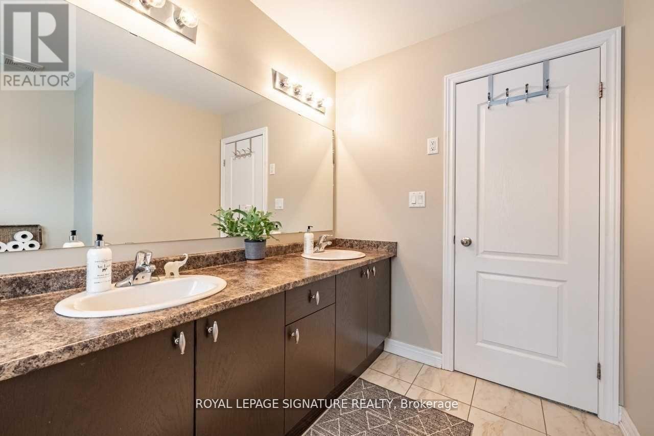 72 Secinaro Avenue, Hamilton, Ontario  L9G 0C6 - Photo 18 - X12448119
