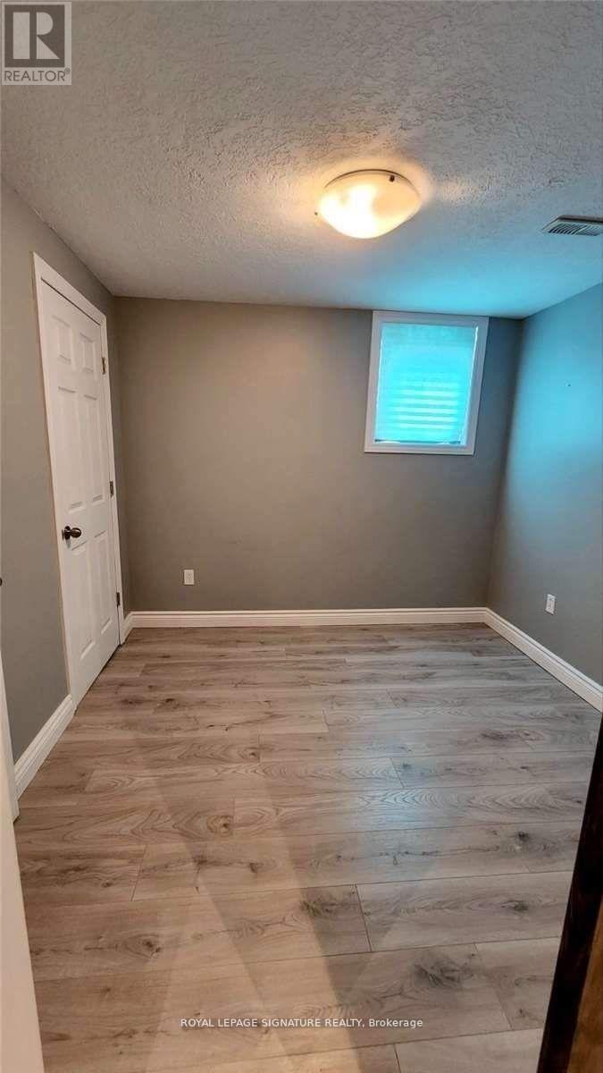 72 Secinaro Avenue, Hamilton, Ontario  L9G 0C6 - Photo 21 - X12448119