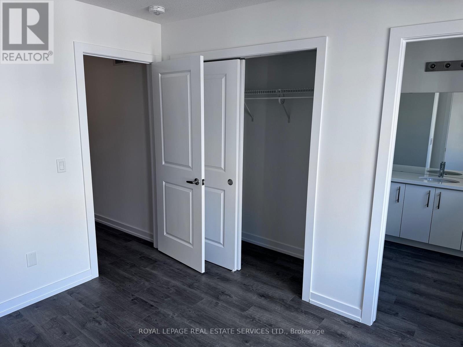 225 Burke Street, Hamilton, Ontario  L8B 1Y4 - Photo 8 - X12448152