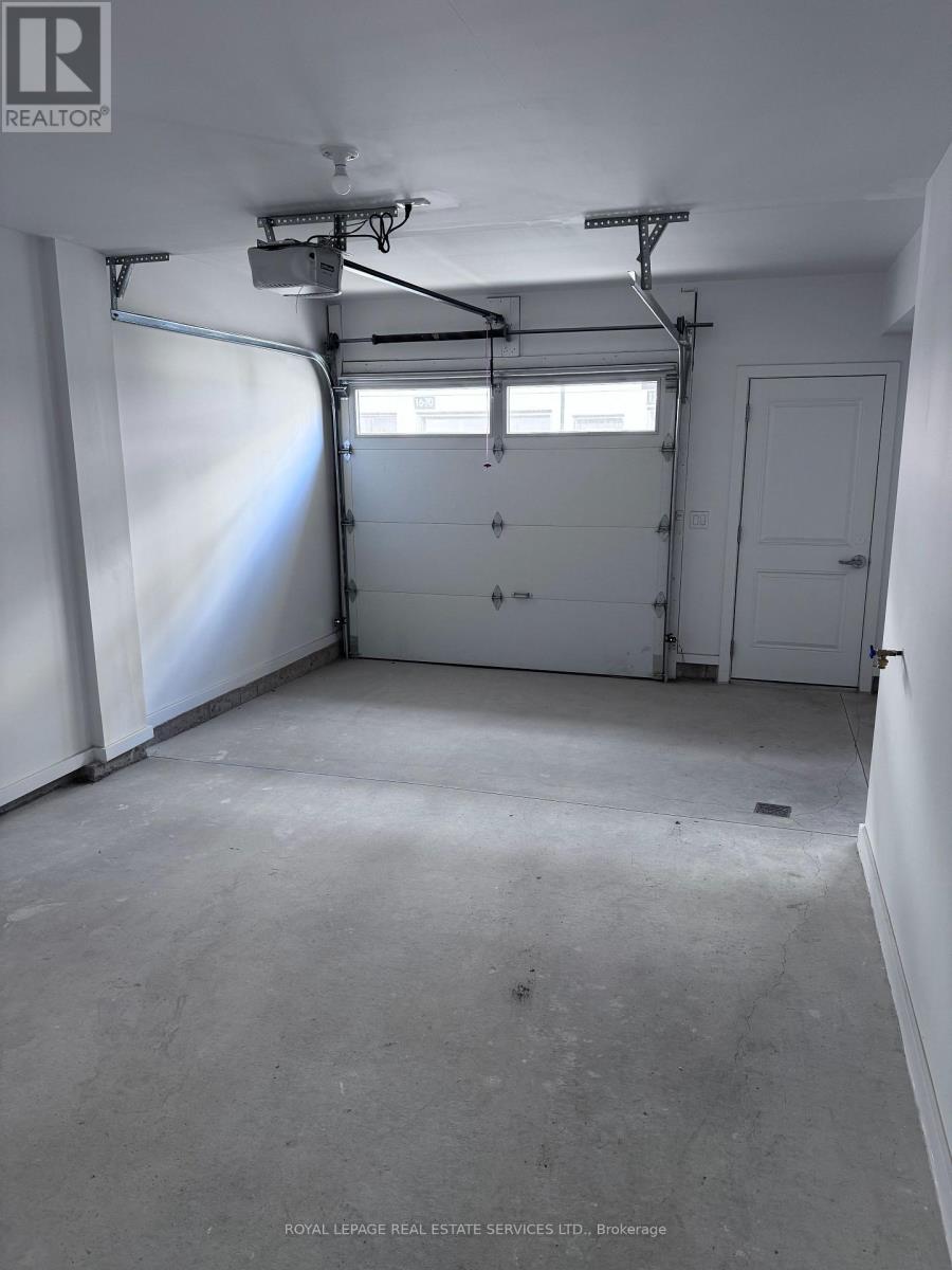 227 Burke Street, Hamilton, Ontario  L8B 1Y4 - Photo 15 - X12448155