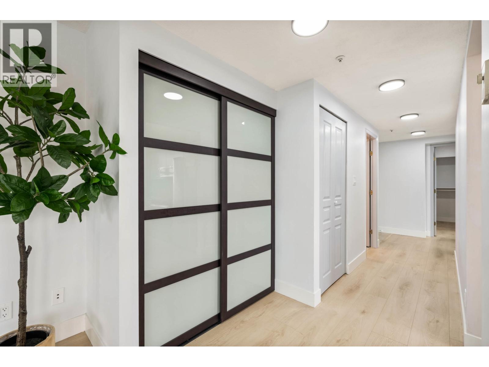1303 3071 Glen Drive, Coquitlam, British Columbia  V3B 7R1 - Photo 25 - R3055780