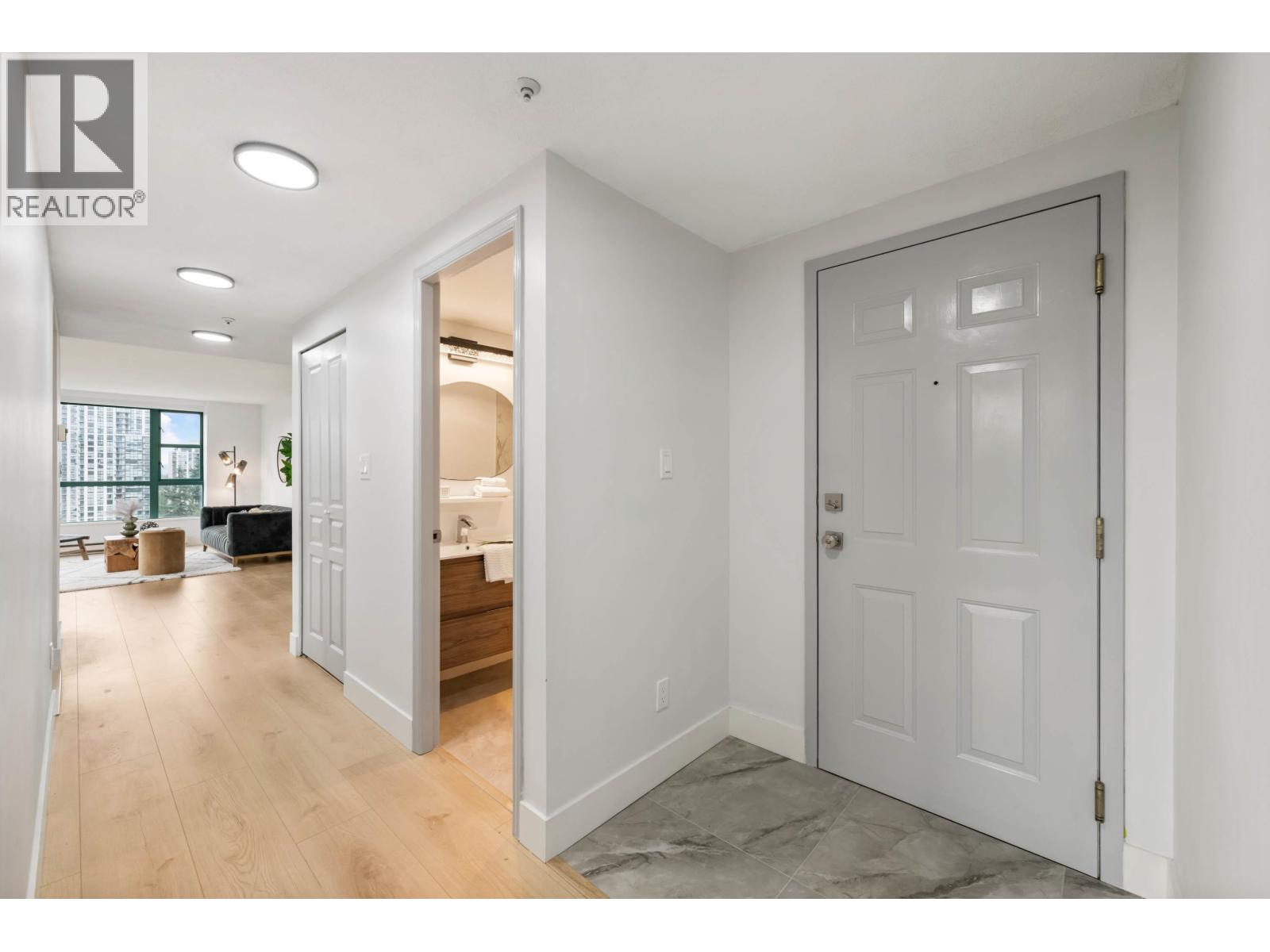 1303 3071 Glen Drive, Coquitlam, British Columbia  V3B 7R1 - Photo 26 - R3055780