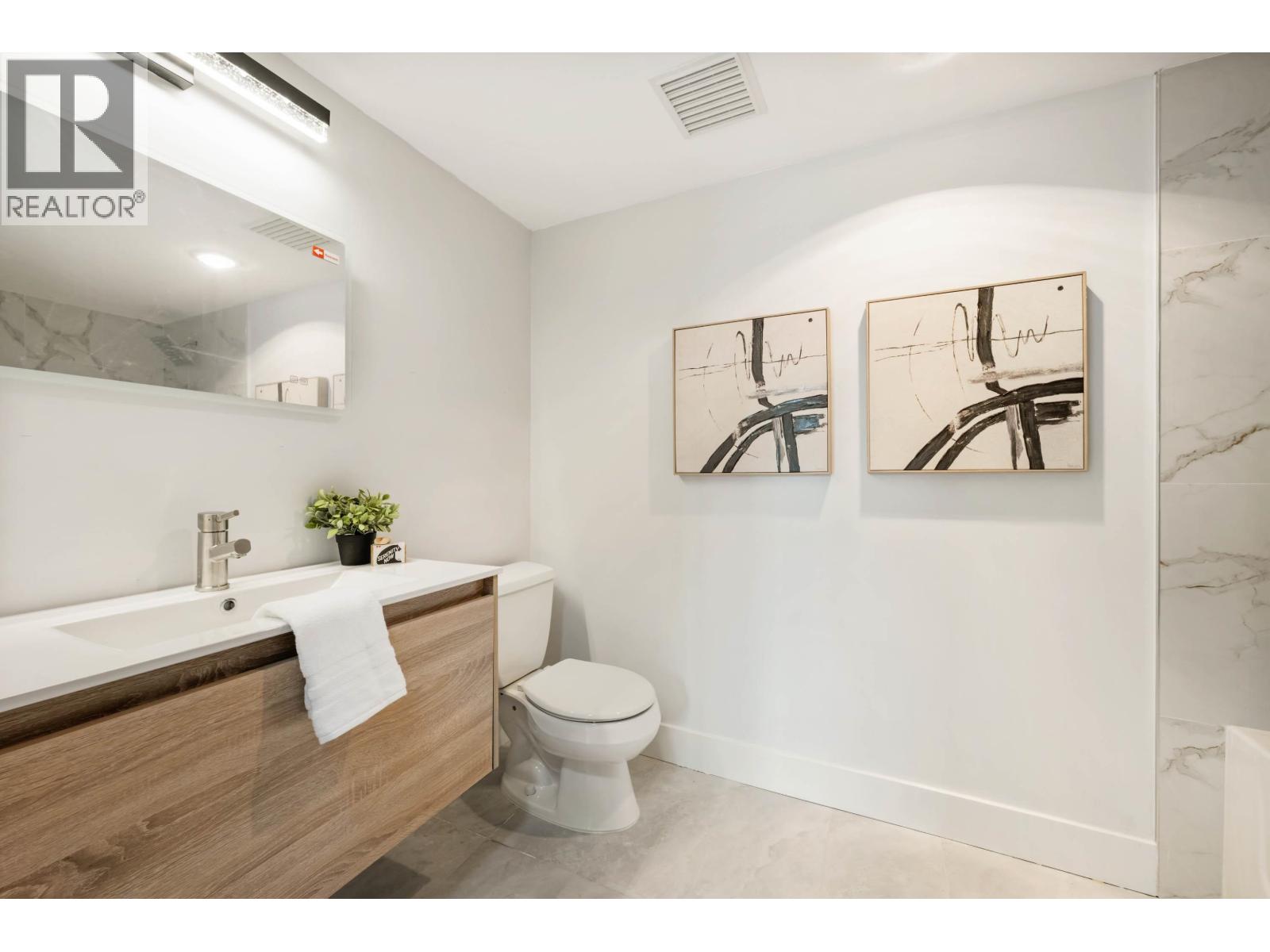 1303 3071 Glen Drive, Coquitlam, British Columbia  V3B 7R1 - Photo 23 - R3055780