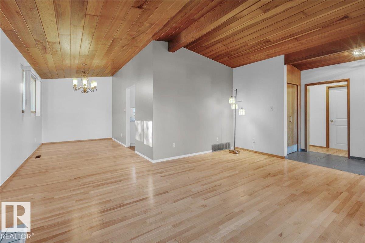 11739 39 Av Nw, Edmonton, Alberta  T6J 0M8 - Photo 4 - E4460894