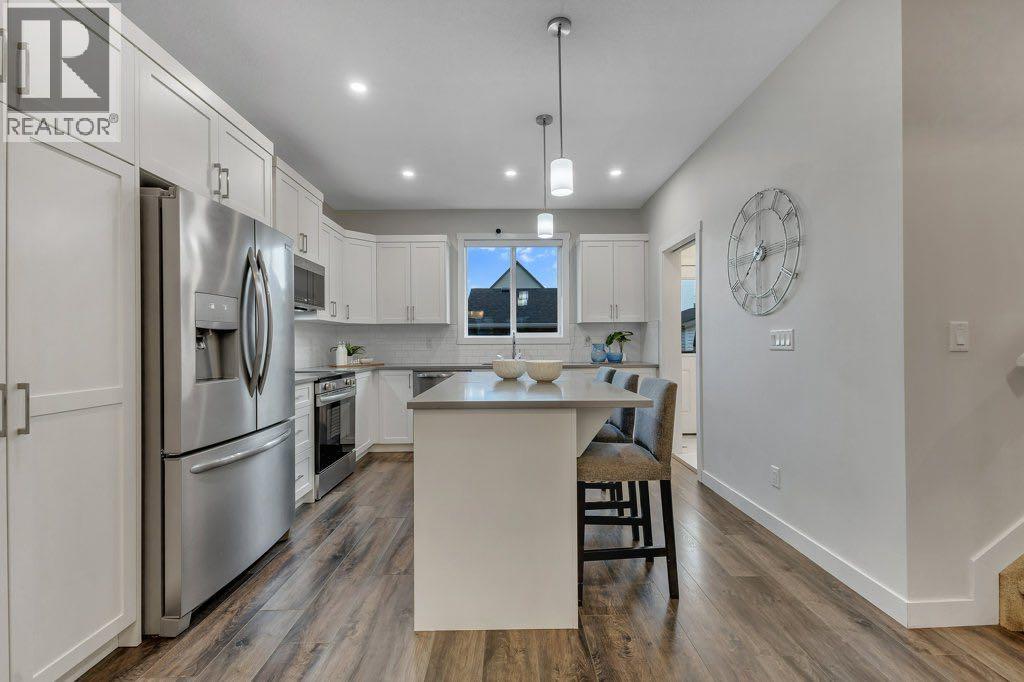 425 South Point Glen Sw, Airdrie, Alberta  T4B 4L1 - Photo 12 - A2259938