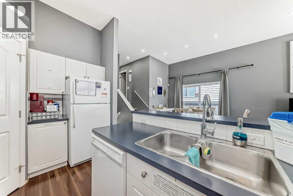 12 Taravista Crescent Ne, Calgary, Alberta  T3J 4N9 - Photo 8 - A2260889