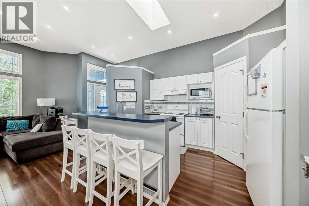 12 Taravista Crescent Ne, Calgary, Alberta  T3J 4N9 - Photo 5 - A2260889