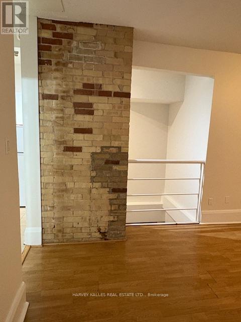 101 - 440 Avenue Road, Toronto, Ontario  M4V 1J8 - Photo 3 - C12448198