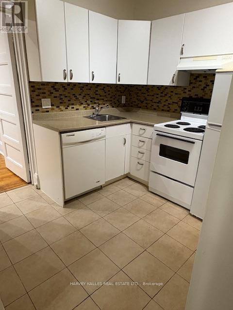 101 - 440 Avenue Road, Toronto, Ontario  M4V 1J8 - Photo 4 - C12448198