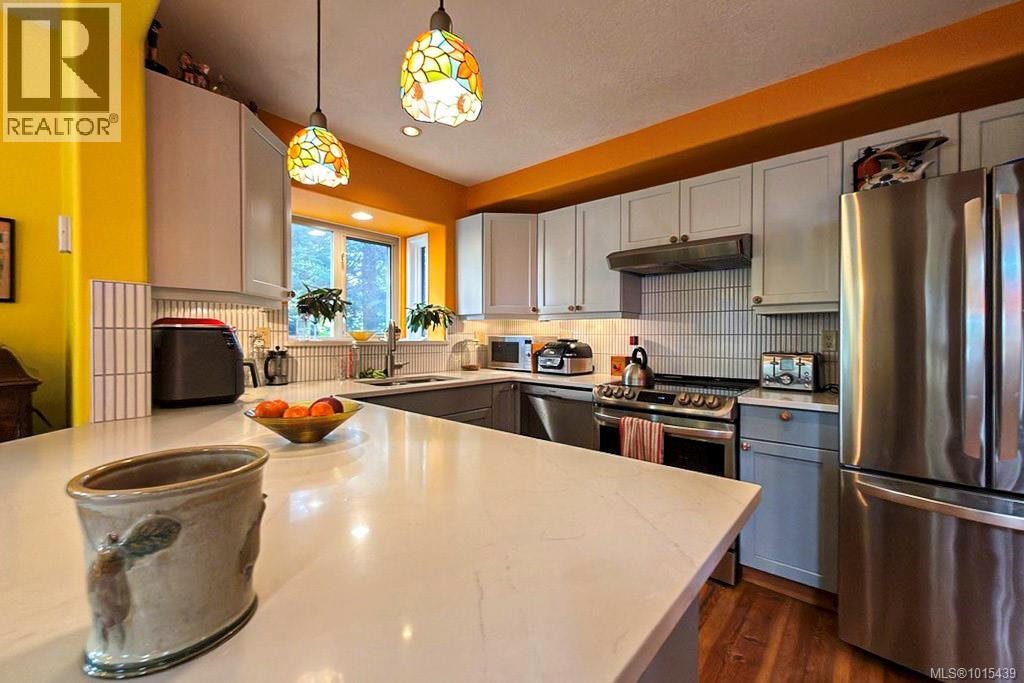 178 Quadra Loop, Quadra Island, British Columbia  V0P 1N0 - Photo 12 - 1015439