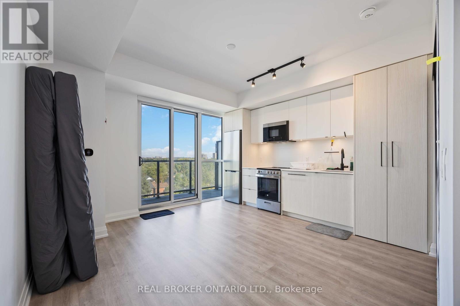 705 - 2369 Danforth Avenue, Toronto, Ontario  M4C 0B1 - Photo 5 - E12448179