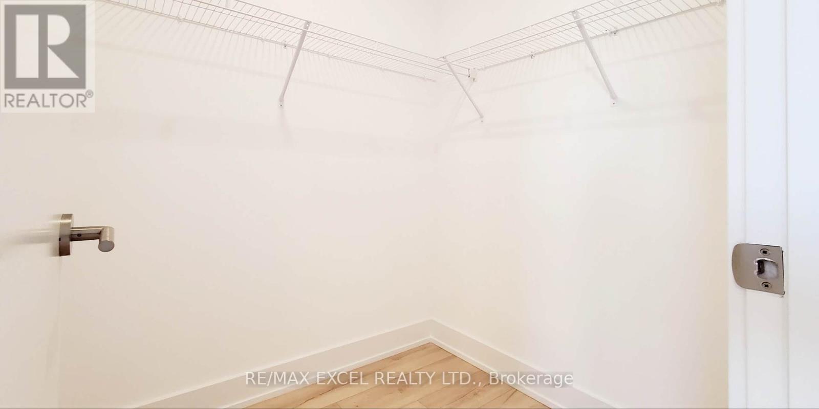 20 Chestnut Court, Aurora, Ontario  L4G 4A4 - Photo 19 - N12448175