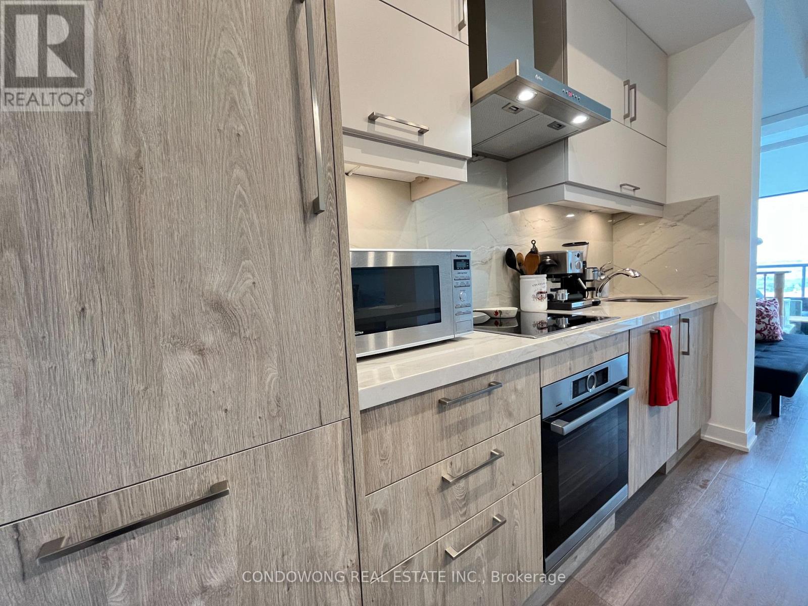1413 - 8119 Birchmount Road, Markham, Ontario  L6G 0H5 - Photo 4 - N12448180