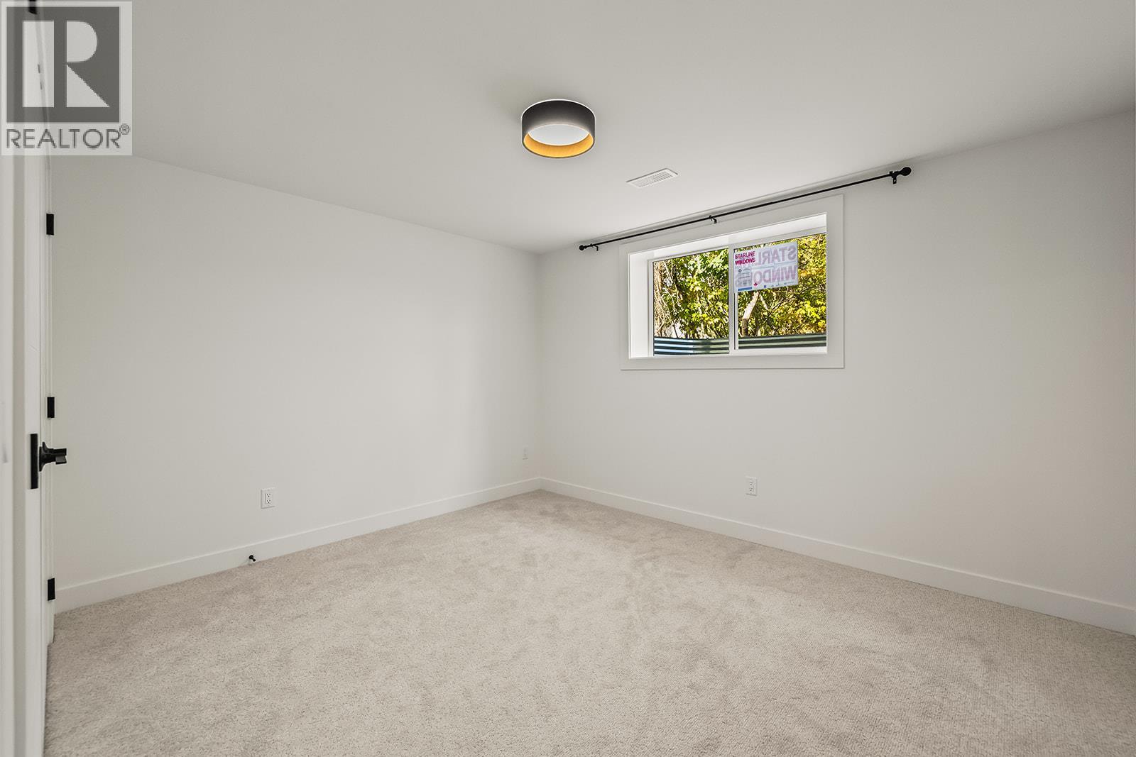 882 Hubbard Road Kelowna Photo 26