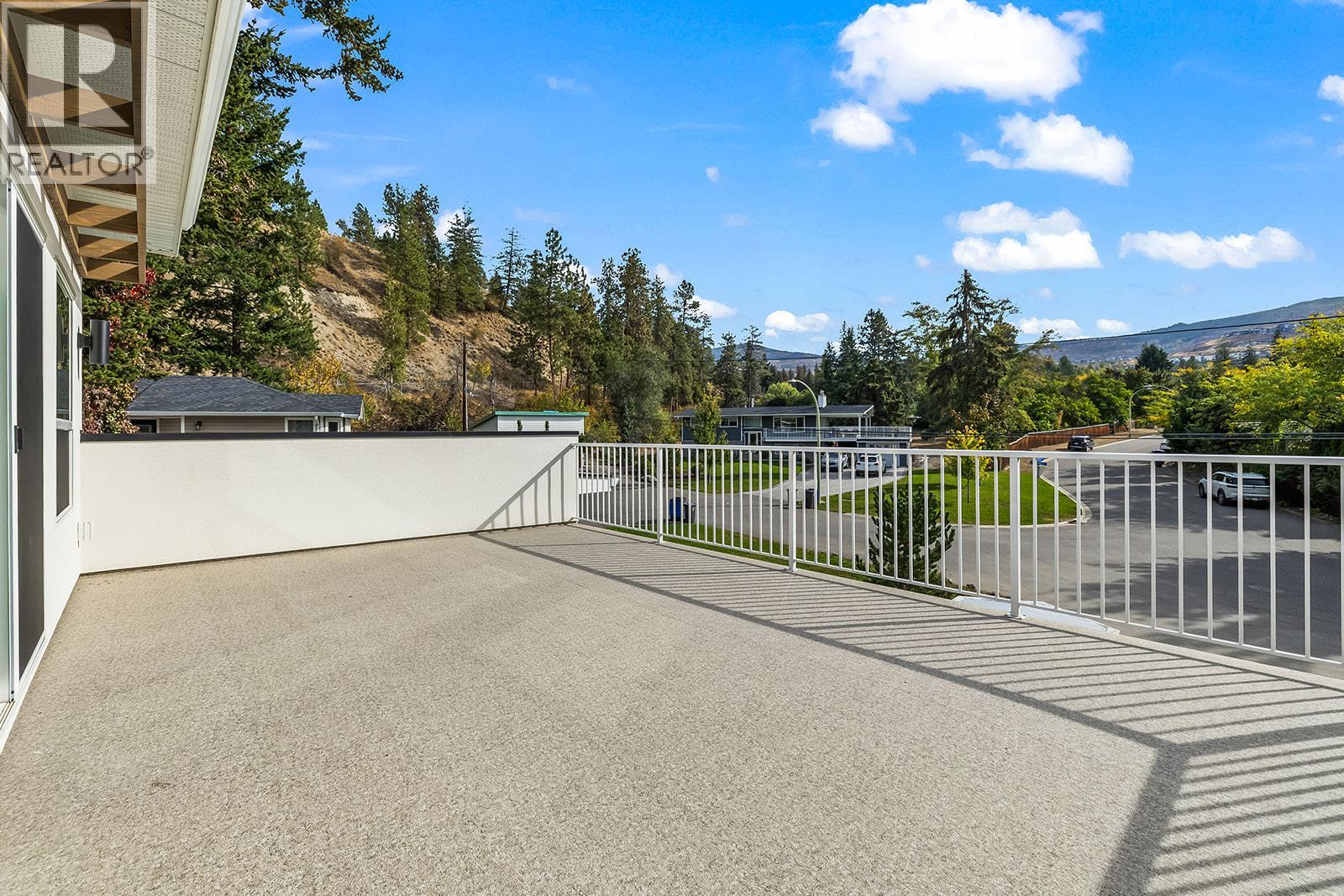 882 Hubbard Road Kelowna Photo 37