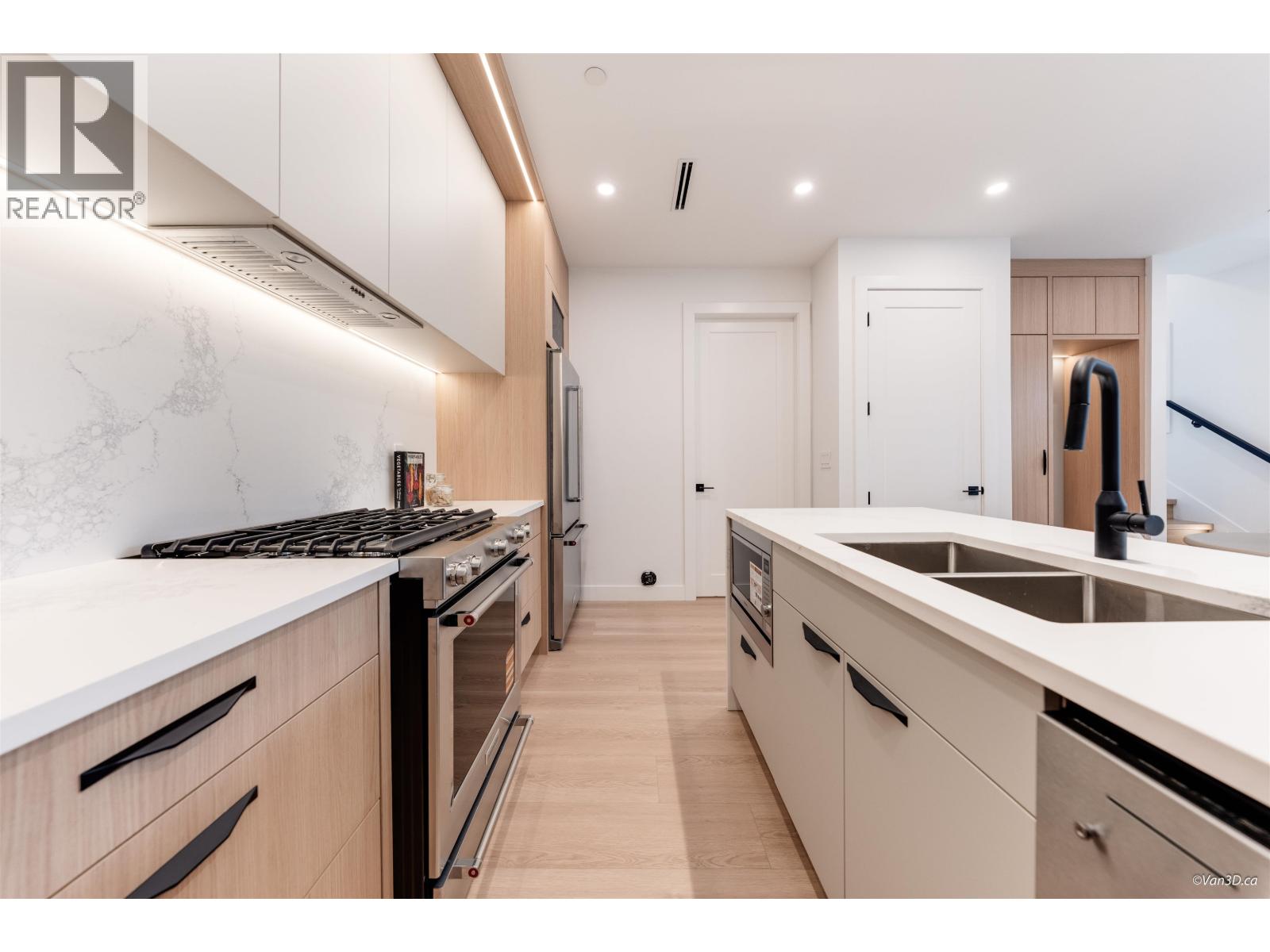 1 3121 E 46th Avenue, Vancouver, British Columbia  V5S 1B1 - Photo 12 - R3055827