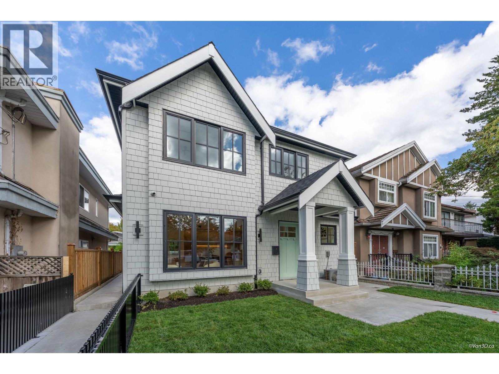 1 3121 E 46th Avenue, Vancouver, British Columbia  V5S 1B1 - Photo 2 - R3055827