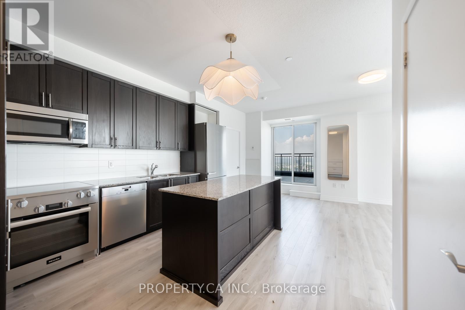 2901 - 830 Lawrence Avenue W, Toronto, Ontario  M6A 1C3 - Photo 4 - W12448176