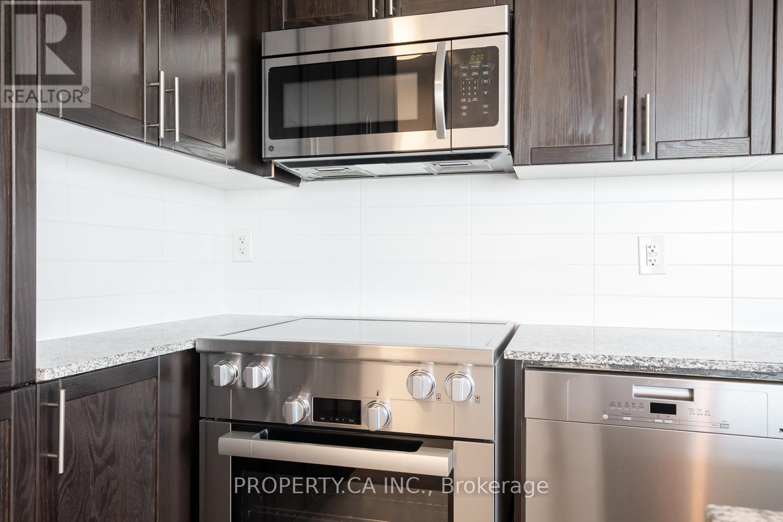 2901 - 830 Lawrence Avenue W, Toronto, Ontario  M6A 1C3 - Photo 6 - W12448176