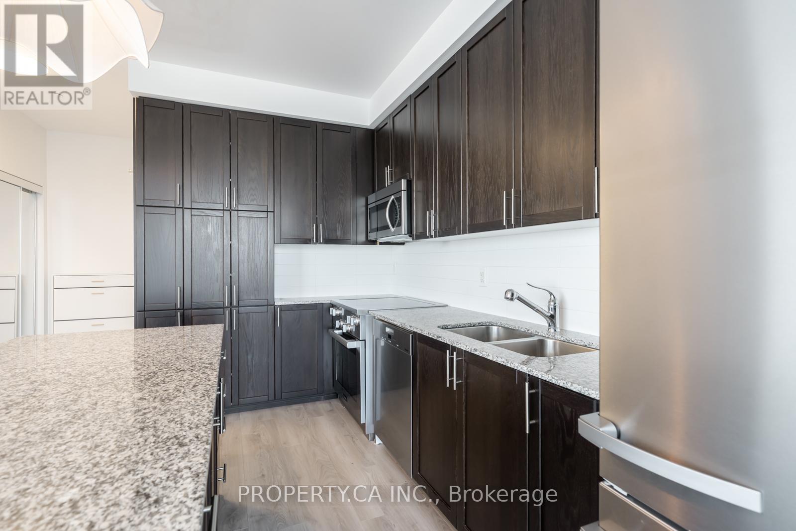 2901 - 830 Lawrence Avenue W, Toronto, Ontario  M6A 1C3 - Photo 9 - W12448176