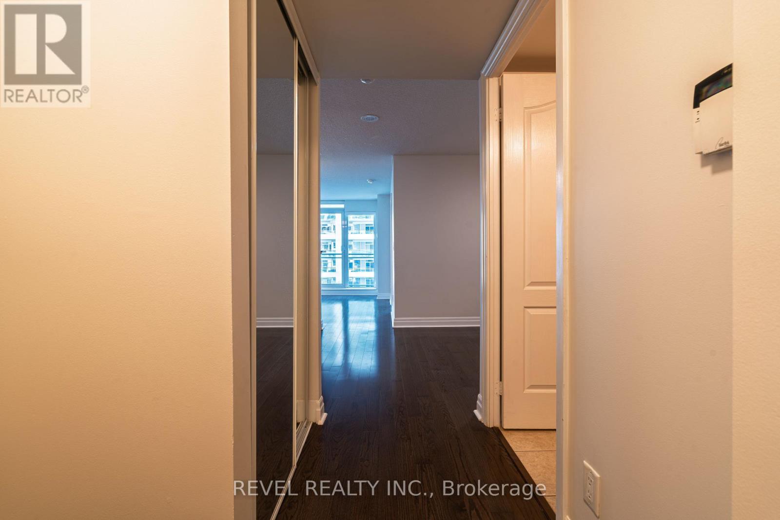 801 - 2121 Lake Shore Boulevard W, Toronto, Ontario  M8V 4E9 - Photo 2 - W12448182