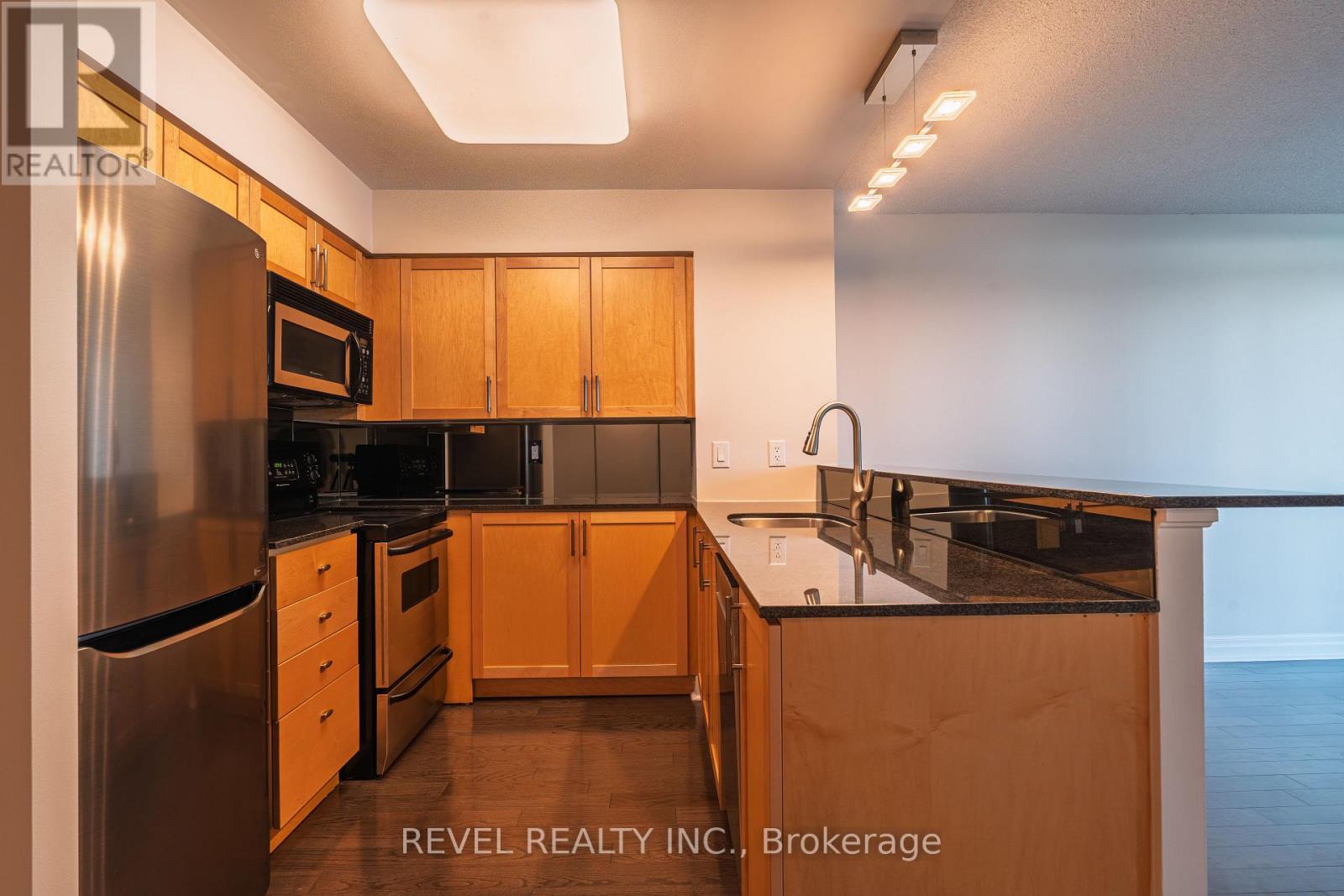 801 - 2121 Lake Shore Boulevard W, Toronto, Ontario  M8V 4E9 - Photo 4 - W12448182