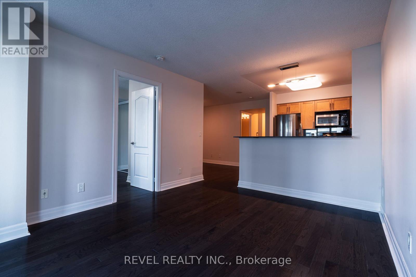 801 - 2121 Lake Shore Boulevard W, Toronto, Ontario  M8V 4E9 - Photo 5 - W12448182