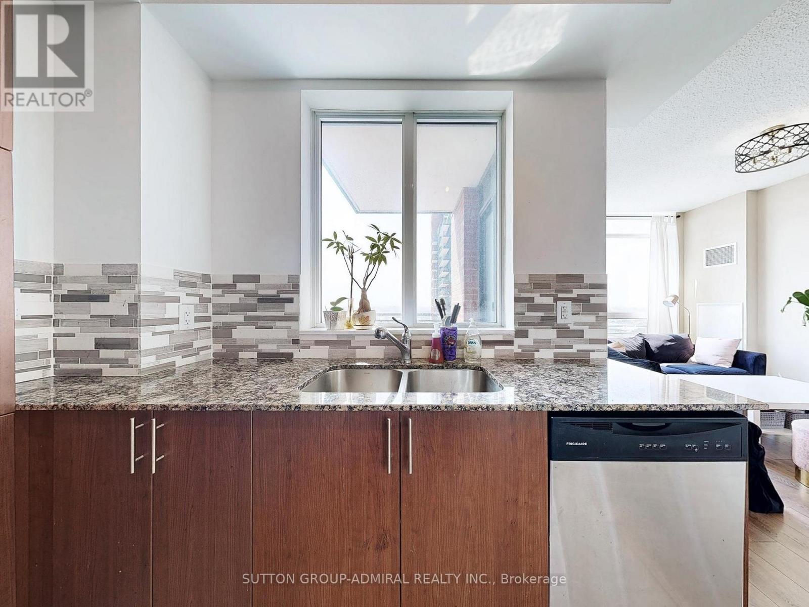 2017 - 800 Lawrence Avenue W, Toronto, Ontario  M6A 1C3 - Photo 9 - W12448183