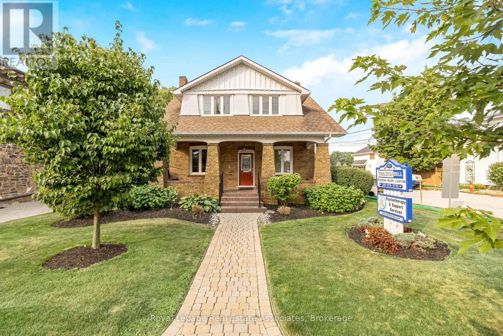 142 Martin Street, Milton (Om Old Milton), Ontario  L9T 2R2 - Photo 1 - W12448190