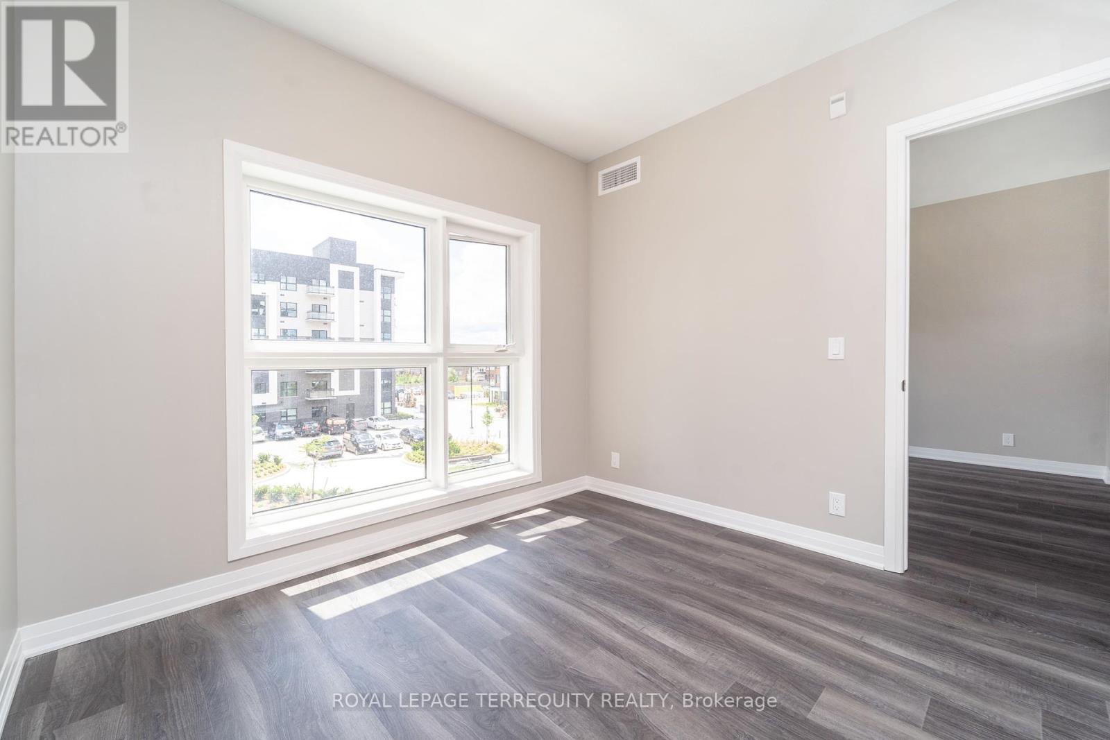 303 - 102 Grovewood Common, Oakville, Ontario  L6H 0X2 - Photo 17 - W12448192