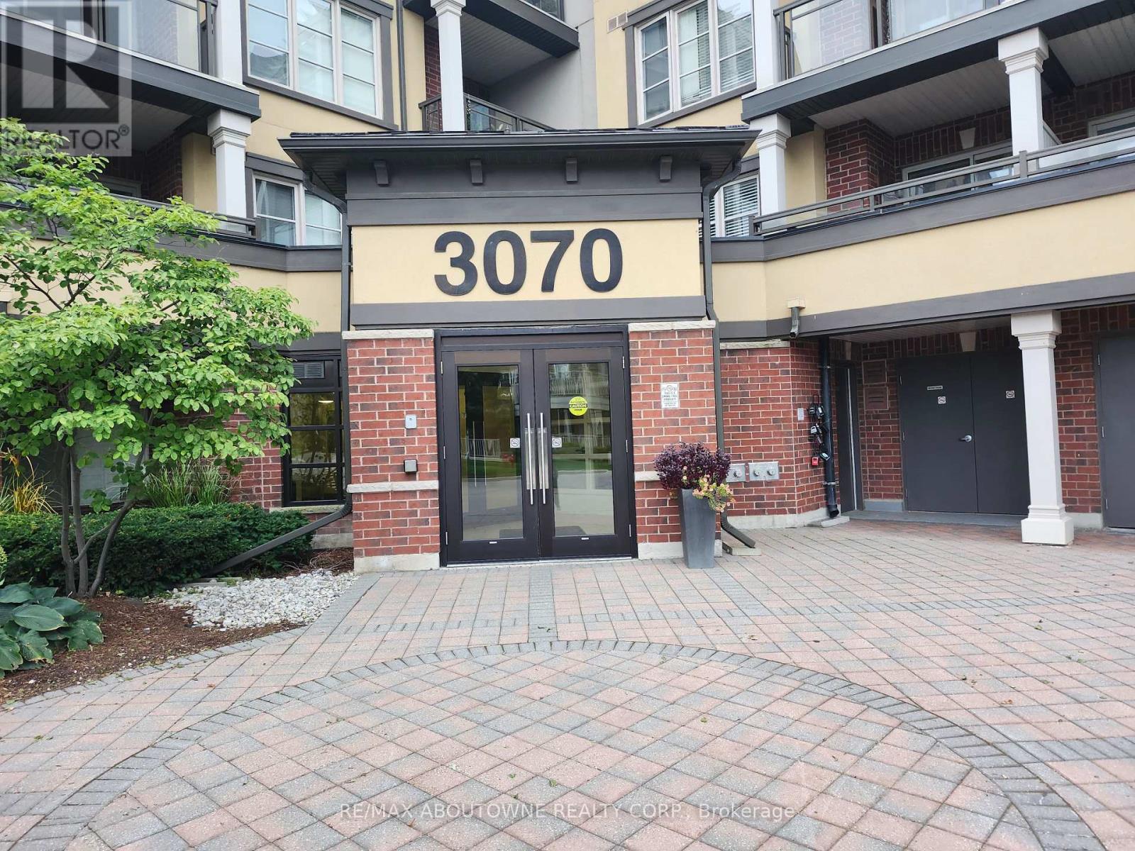 118 - 3070 ROTARY WAY, Burlington, Ontario