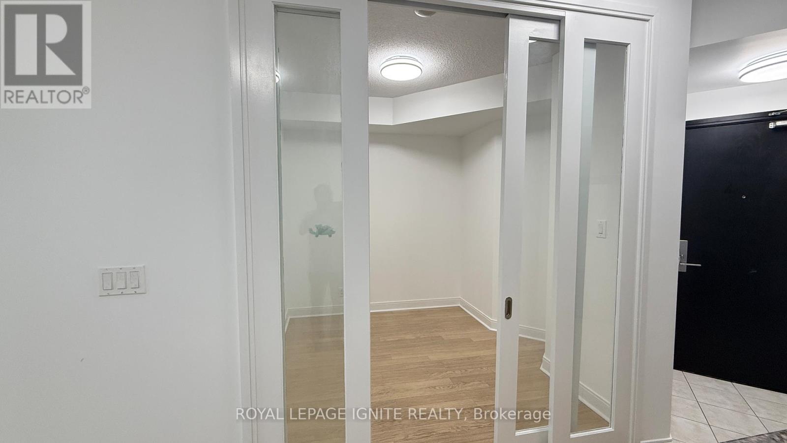 1608 - 90 Absolute Avenue, Mississauga, Ontario  L4Z 0A1 - Photo 7 - W12343143